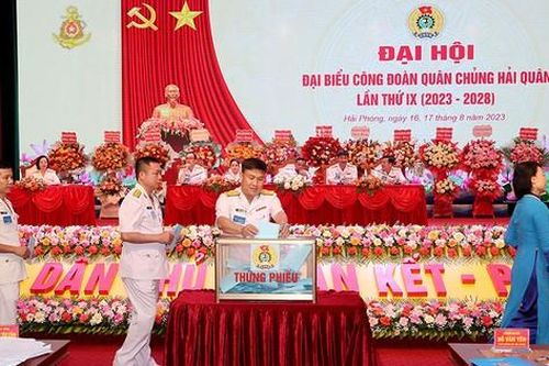 Đại hội Công đoàn Quân chủng Hải quân lần thứ IX