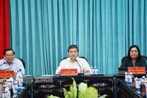 Bí thư Bến Tre Lê Đức Thọ chủ trì hội nghị Ban Thường vụ Tỉnh ủy đột xuất