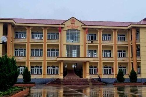 Chủ tịch xã có quan hệ bất chính bị khai trừ ra khỏi Đảng