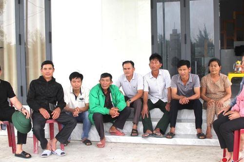 Khởi tố vụ án liên quan cựu cán bộ nhận tiền làm sổ đỏ rồi biến mất
