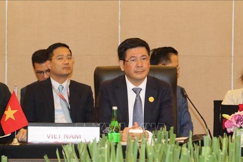 Việt Nam tham dự Hội nghị Bộ trưởng Kinh tế CLMV