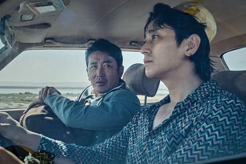 Bộ phim khiến 'thái tử' Ju Ji-hoon phải tăng 12kg để diễn xuất tung teaser trailer nghẹt thở từng giây
