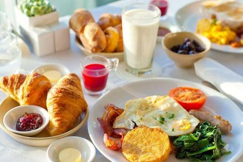 Thời điểm tốt nhất để ăn sáng, ăn trưa, ăn tối