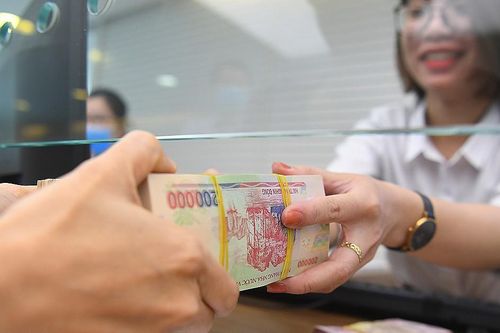 Top 10 ngân hàng có chỉ số ROA – ROE cao nhất 6 tháng đầu năm 2023