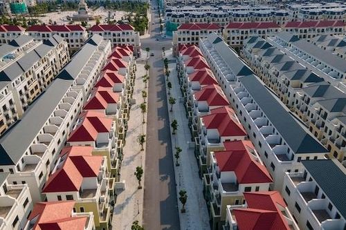 Nhà đầu tư bất động sản rục rịch quay lại thị trường