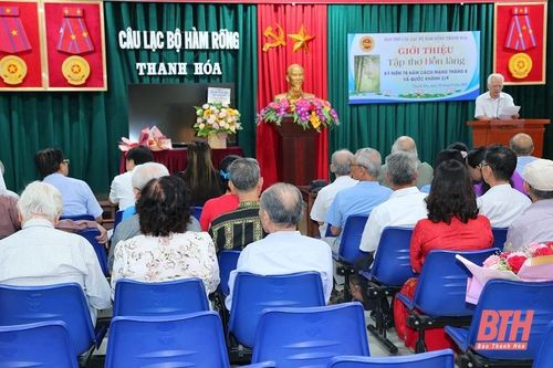 Giới thiệu tập thơ 'Hồn làng'