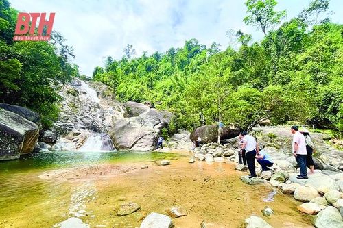 Khơi thông các nguồn lực cho du lịch 'cất cánh' (Bài 2): Nhiều 'nút thắt' cần tháo gỡ