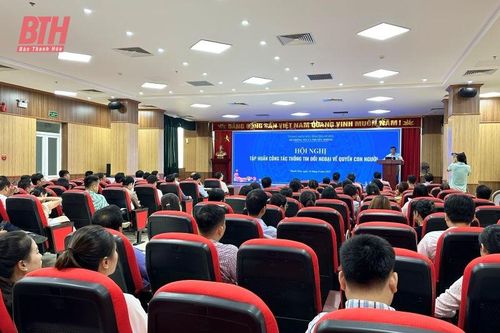 Tập huấn công tác thông tin đối ngoại về quyền con người