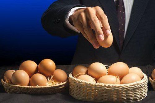 Những doanh nghiệp tay ngang đang rót bao nhiêu tiền đầu tư chứng khoán?