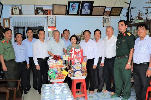 Học tập Bác Tôn, xây dựng quê hương giàu mạnh