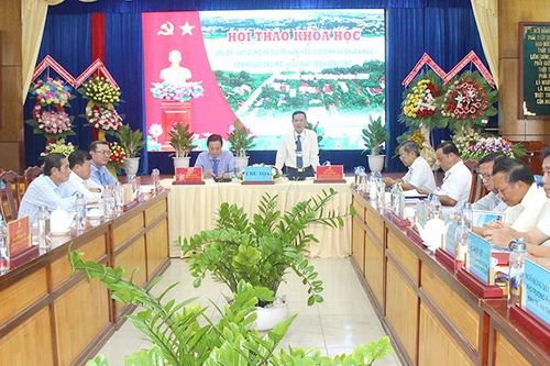 Hội thảo khoa học xây dựng hệ giá trị văn hóa, gia đình và chuẩn mực con người Chợ Mới vì sự phát triển bền vững