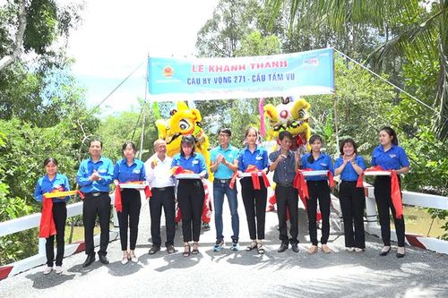 Khánh thành 6 cây cầu Hy vọng