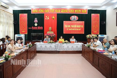 Tọa đàm 'Chuyển đổi số báo chí' tại tỉnh Nam Định