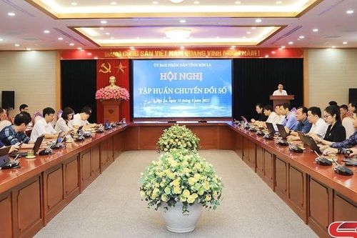 Hội nghị tập huấn chuyển đổi số năm 2023
