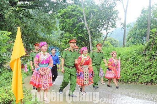Xây dựng hình ảnh đẹp về người chiến sĩ Công an Nhân dân