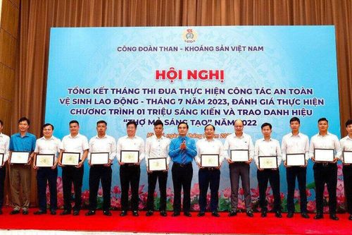 Than Thống Nhất: 8 cá nhân đạt danh hiệu 'Thợ mỏ sáng tạo' của Công đoàn TKV