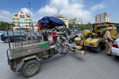 Từ tin nhắn của người dân qua zalo, xử lý 19 trường hợp vi phạm giao thông