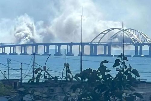 Tại sao Ukraine phải dùng tên lửa S-200 tấn công cầu Crimea?