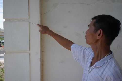 Làm cao tốc gây nứt hơn 400 nhà dân tại Thanh Hóa, vì sao chưa đền bù hết?