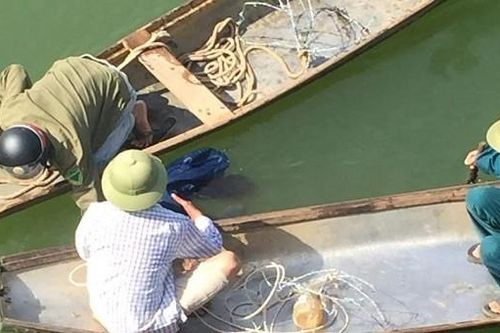 Tìm thấy thi thể cô gái nhảy cầu sông Dinh