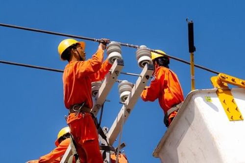 Đảm bảo cung cấp điện ổn định dịp lễ Quốc khánh 2/9 tại các tỉnh phía Nam