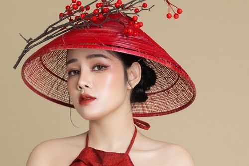 Quán quân 'Sàn chiến giọng hát 2019' Tịnh Y Thảo ra MV ca ngợi tình mẫu tử