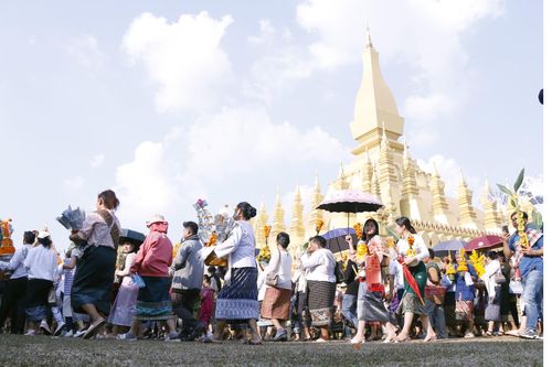 Chính phủ Lào tiếp tục tăng lương tối thiểu cho người lao động