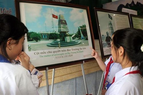 Tổ chức triển lãm ảnh đầu tiên về Hoàng Sa, Trường Sa tại Quảng Ngãi