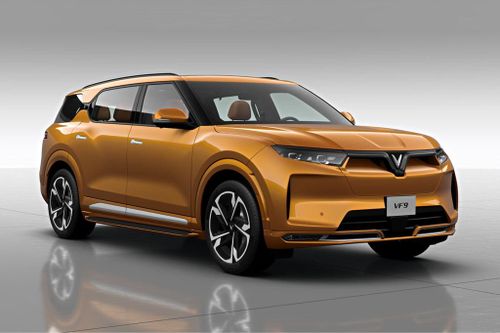 Top 10 xe SUV chạy điện cỡ lớn tốt nhất năm 2023: Xướng tên VinFast VF9