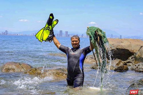 'Aquaman Đà thành': Từ 'nghiện' rác trên rừng Sơn Trà… đến đáy biển