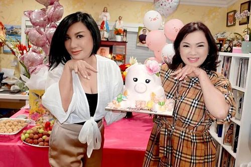 Vợ NS Chí Tài đón tuổi mới, bạn thân tiết lộ tâm trạng sau gần 3 năm chồng mất