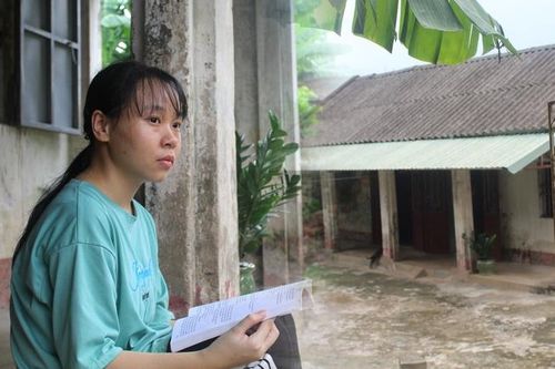 Nữ sinh đạt 27,25 điểm gặp khó trên con đường vào đại học, câu chuyện phía sau đầy xót xa
