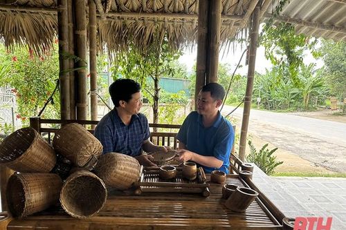 Vai trò 'đầu tàu' của đảng viên người dân tộc thiểu số ở Như Xuân