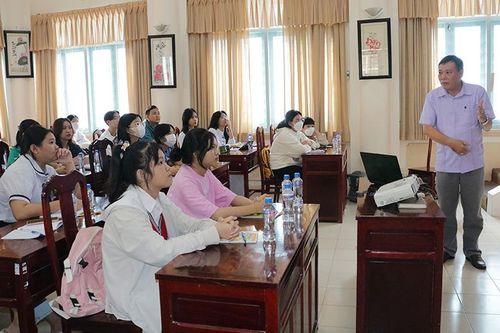 40 học sinh, sinh viên tham gia tập huấn sáng tác văn học