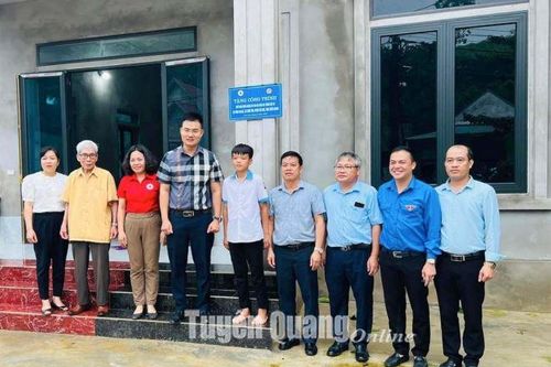 Khánh thành 2 ngôi nhà Khăn quàng đỏ cho học sinh nghèo xã Chiêu Yên và Hùng Lợi