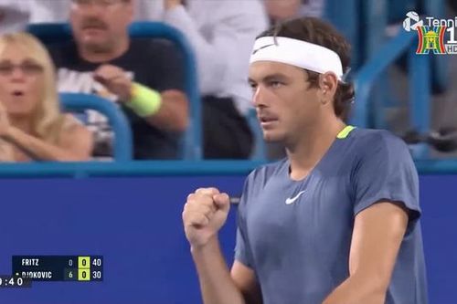 Novak Djokovic dễ dàng vào bán kết Cincinnati mở rộng