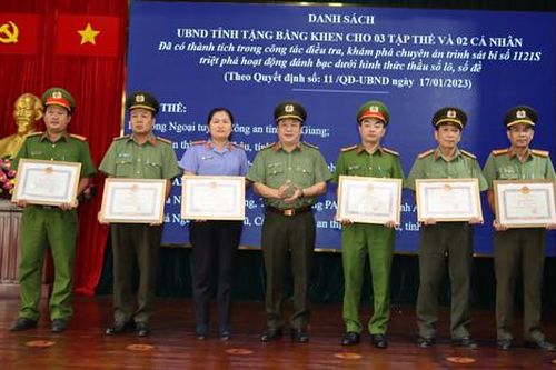 Người Đội trưởng có duyên phá án 'mờ'