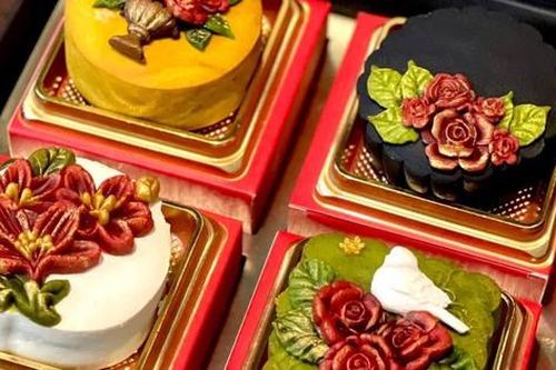 Hướng dẫn cách làm bánh Trung thu tinh than tre nhân trứng muối hạt sen thơm ngậy, bổ dưỡng