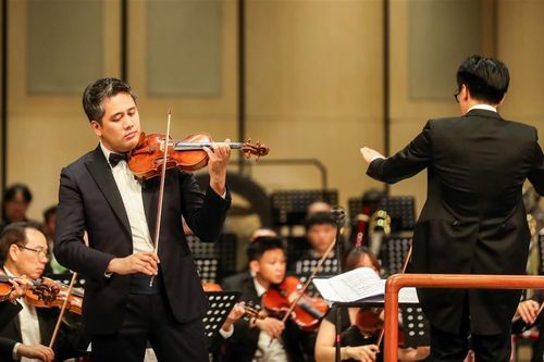 'Vang mãi bản hùng ca': Đêm diễn khép lại chuỗi chương trình nghệ thuật đặc biệt tại Nhà hát Hồ Gươm