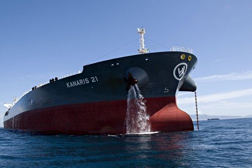 Các hãng vận tải Hy Lạp đang 'làm khó' dầu Urals của Nga