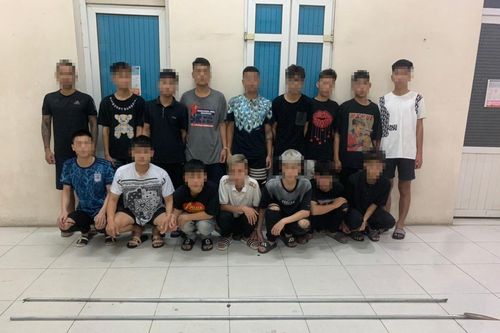 Khởi tố 19 thanh, thiếu niên vác 'phóng lợn' đi đánh nhau tại khu vực Đập Quán Trăn