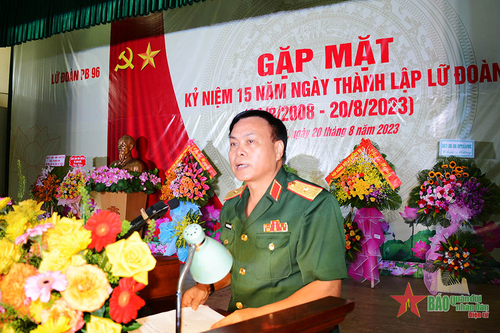 Thiếu tướng Nguyễn Hồng Phong, Tư lệnh Binh chủng Pháo binh dự Lễ kỷ niệm 15 năm Ngày truyền thống Lữ đoàn 96