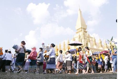 Lào tiếp tục tăng lương tối thiểu cho người lao động