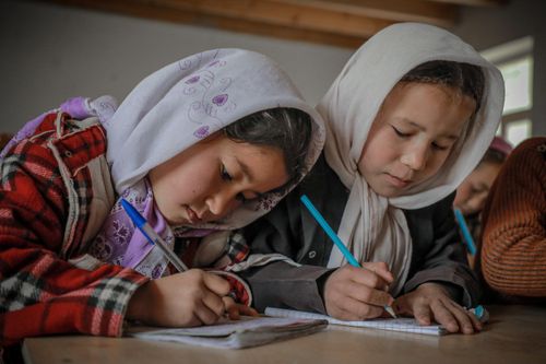Kêu gọi khôi phục giáo dục cho phụ nữ Afghanistan