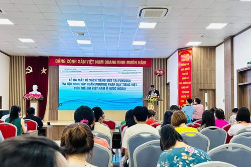 Ra mắt Tủ sách tiếng Việt, tập huấn dạy tiếng Việt cho trẻ Việt Nam ở nước ngoài