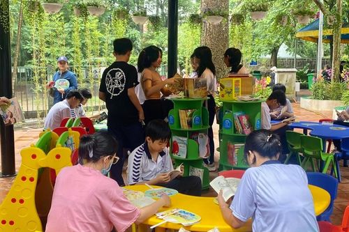 'Cai nghiện' mạng xã hội bằng những quyển sách hay
