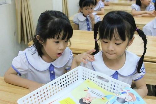Phá bỏ sự lệ thuộc vào sách giáo khoa là điều tất yếu