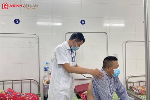 Phát hiện sán lá phổi sau khi ăn cua đá