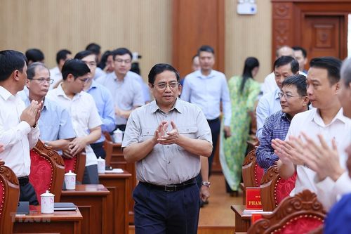 Thủ tướng làm việc với lãnh đạo chủ chốt tỉnh Kon Tum