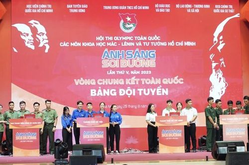 Ban Thanh niên QĐ giành giải Nhất Hội thi Olympic Ánh sáng soi đường